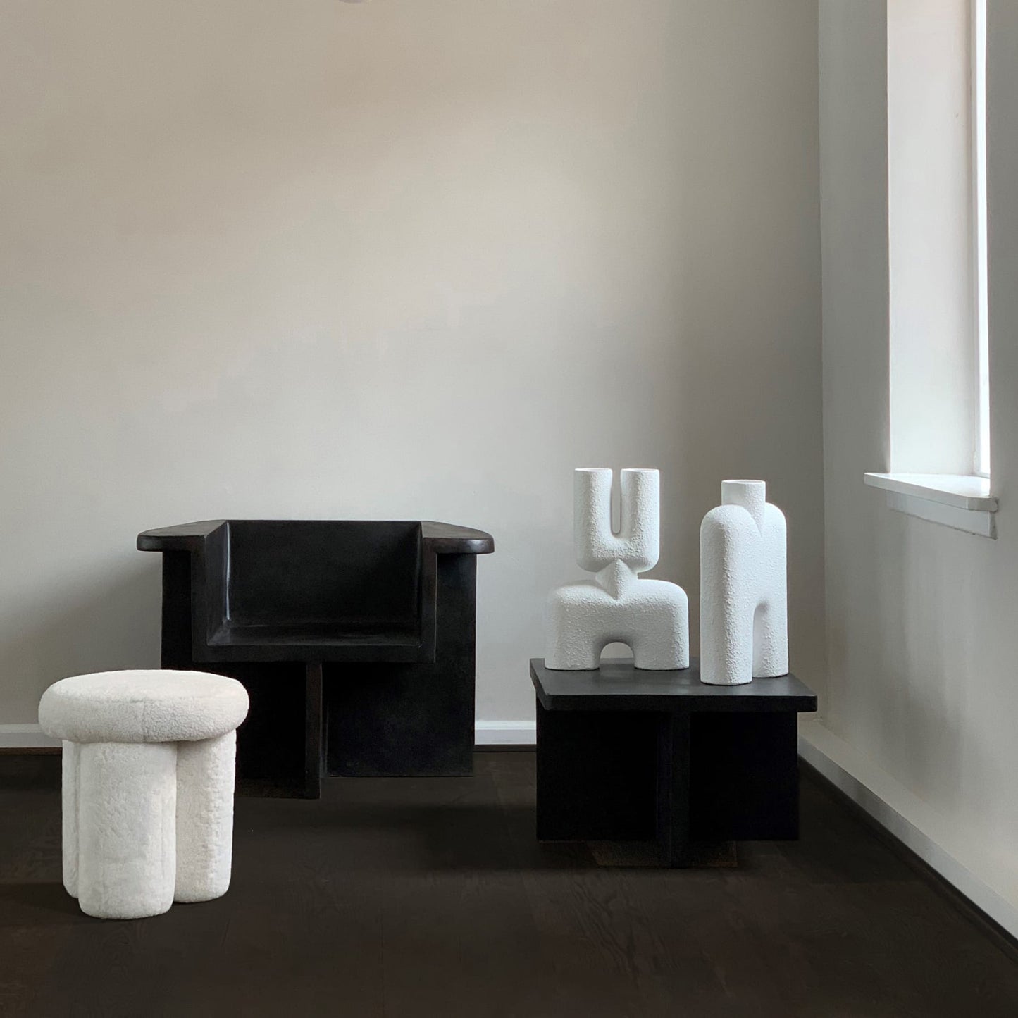 Cobra - Double White: Playful 1960s-Inspired Design for Modern Spaces