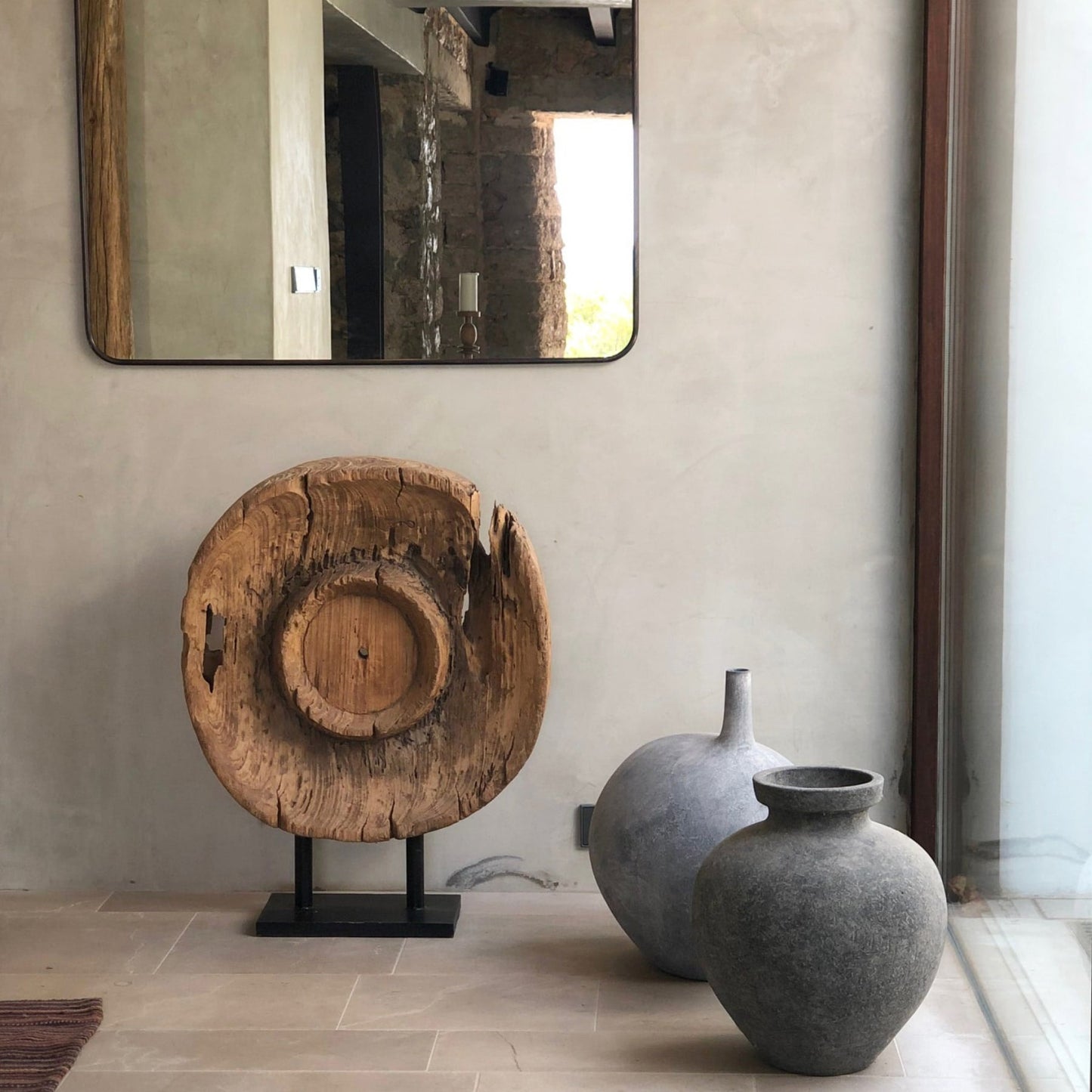 Submarine Vase - Big Light Grey: Contemporary Decorative Design for Modern Homes