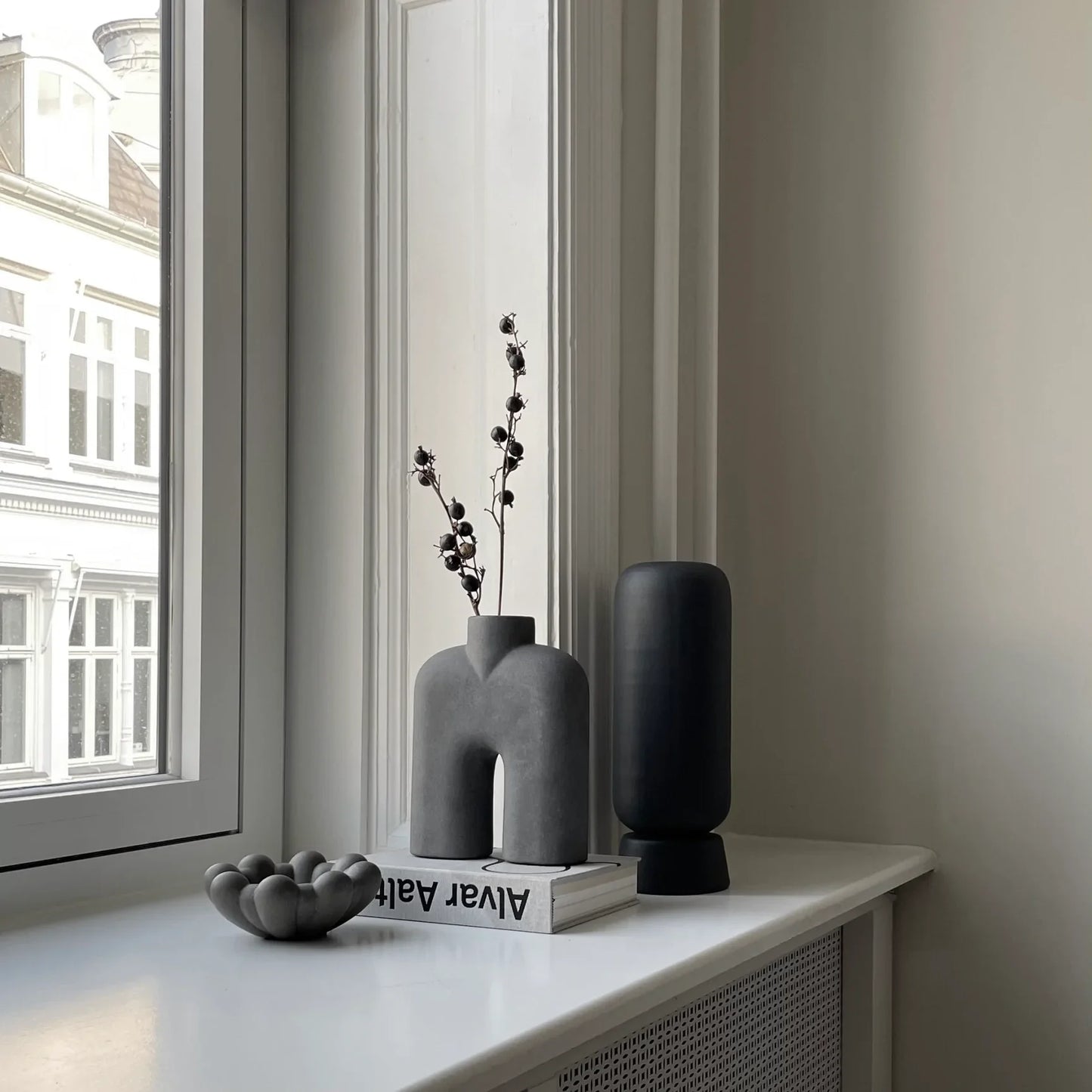Cobra-Tall Mini: Playful 1960s-Inspired Design for Compact Spaces