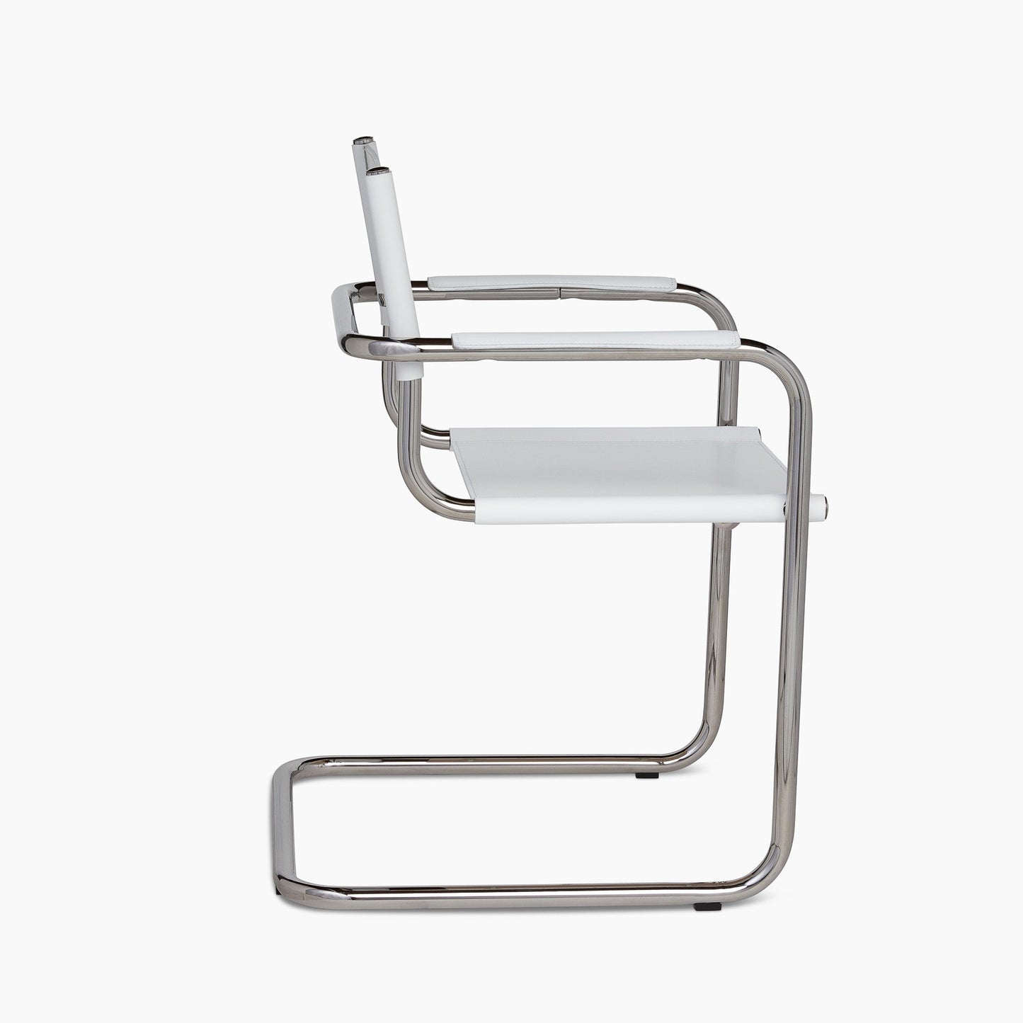 Stam Leather Armchair – Elegant and Versatile Seating for Your Home