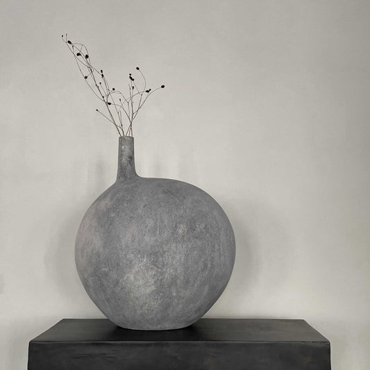 Submarine Vase - Big Light Grey: Contemporary Decorative Design for Modern Homes